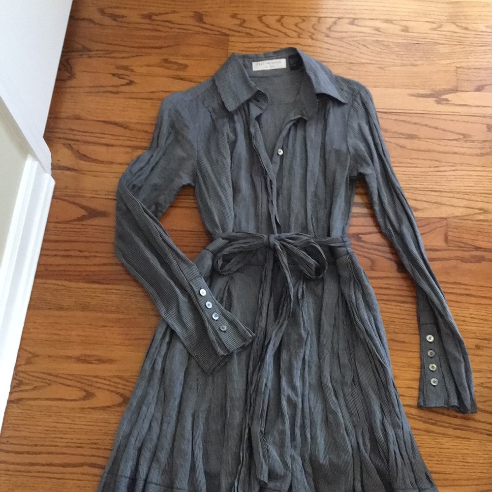 Dress - Picture 2 of 7